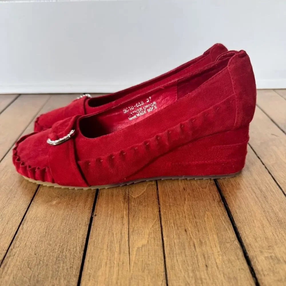 Miz Mooz Red Suede Wedge Ruffle Loafers Rhinestone detail 37 / 7